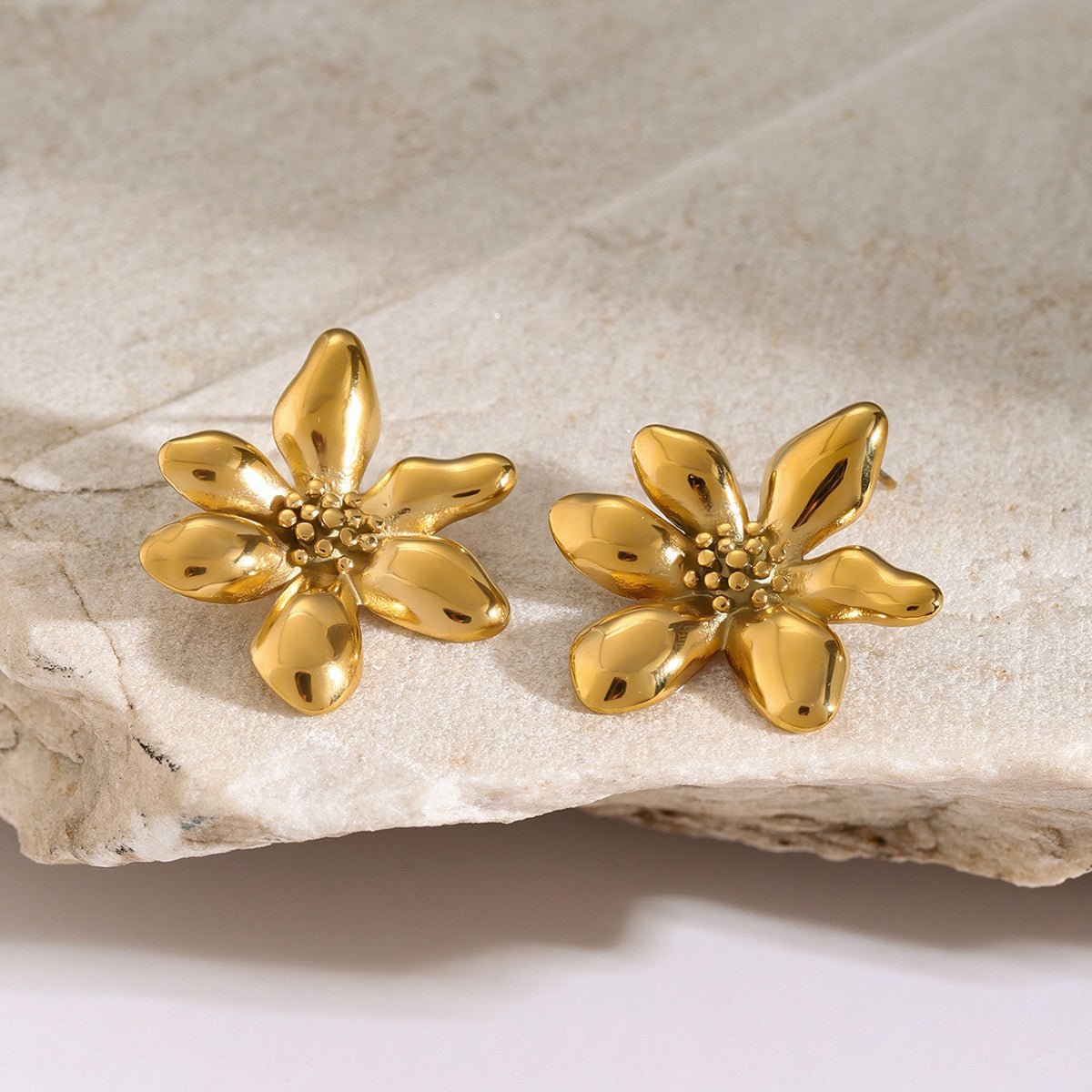 Fable & Fringe Elegant Glow Gold Flower Earrings